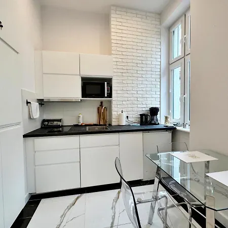 The Canvas Corner, 200 M Beach 350 M Monte Cassino Sopot